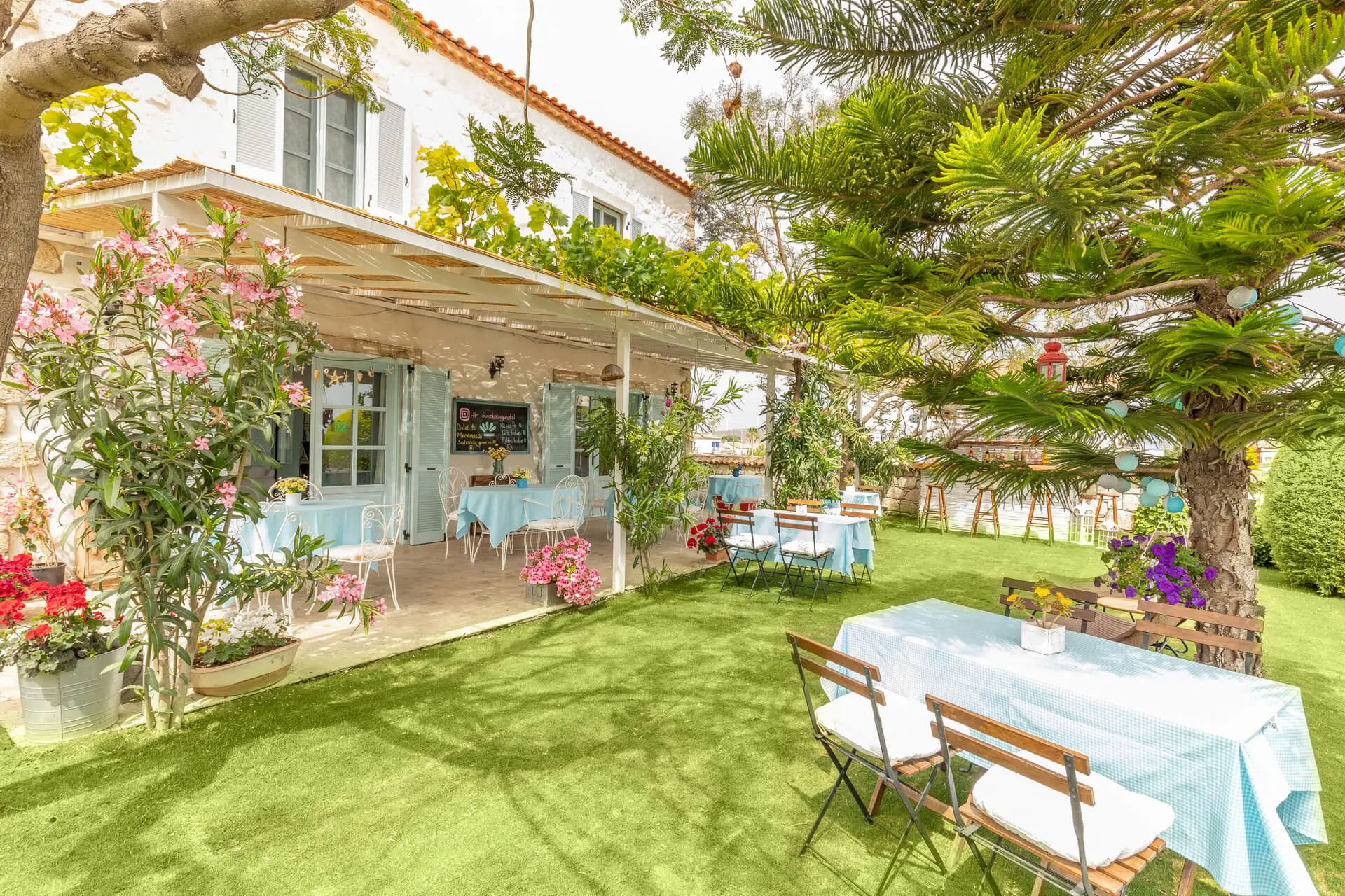 Denizkabugu Hotel in Alaçatı, Turkey